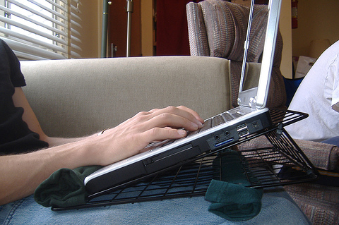 portable-laptop-stand